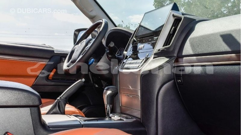 Big with watermark toyota land cruiser aragatsotn import dubai 2116