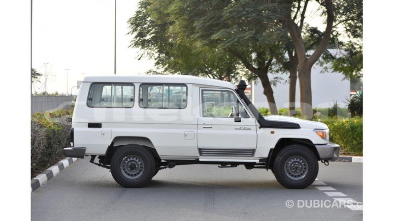 Big with watermark toyota land cruiser aragatsotn import dubai 2121