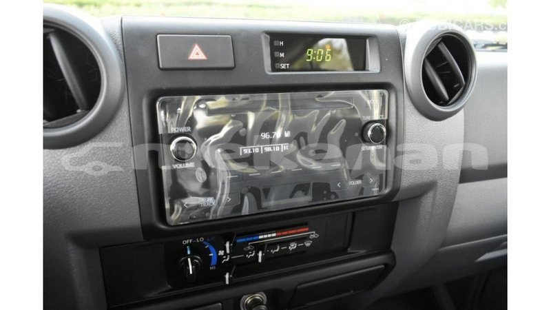 Big with watermark toyota land cruiser aragatsotn import dubai 2121