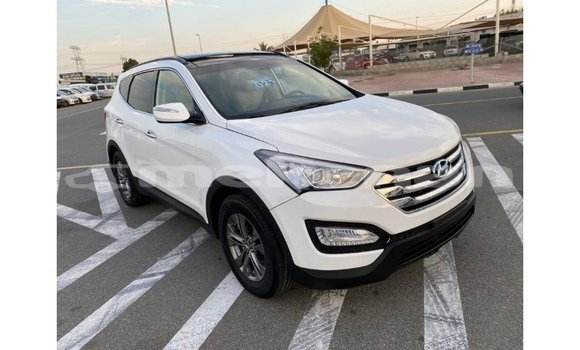Buy Import Hyundai Santa Fe White Car in Import - Dubai in Aragatsotn Buy Import Hyundai Santa Fe White Car in Import - Dubai in Aragatsotn