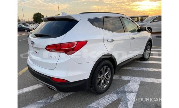 Buy Import Hyundai Santa Fe White Car in Import - Dubai in Aragatsotn Buy Import Hyundai Santa Fe White Car in Import - Dubai in Aragatsotn