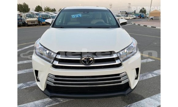 Buy Import Toyota Highlander White Car in Import - Dubai in Aragatsotn Buy Import Toyota Highlander White Car in Import - Dubai in Aragatsotn