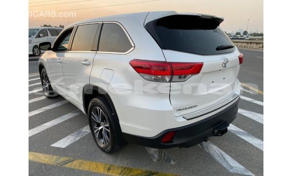 Buy Import Toyota Highlander White Car in Import - Dubai in Aragatsotn Buy Import Toyota Highlander White Car in Import - Dubai in Aragatsotn