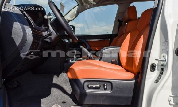 Buy Import Toyota Land Cruiser White Car in Import - Dubai in Aragatsotn Buy Import Toyota Land Cruiser White Car in Import - Dubai in Aragatsotn