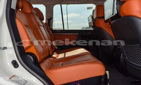 Buy Import Toyota Land Cruiser White Car in Import - Dubai in Aragatsotn Buy Import Toyota Land Cruiser White Car in Import - Dubai in Aragatsotn