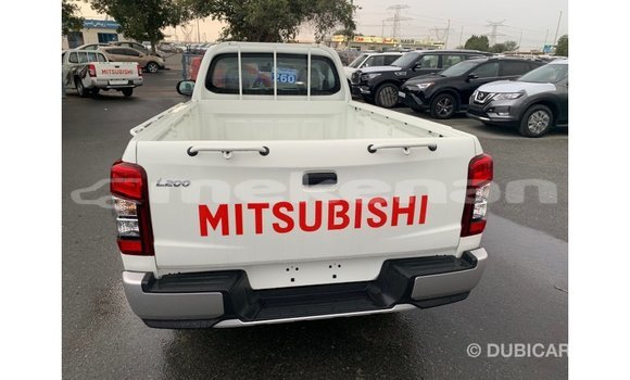 Buy Import Mitsubishi L200 White Car in Import - Dubai in Aragatsotn Buy Import Mitsubishi L200 White Car in Import - Dubai in Aragatsotn