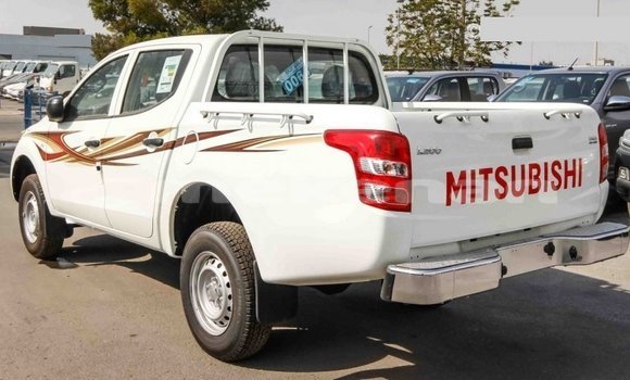 Buy Import Mitsubishi L200 White Car in Import - Dubai in Aragatsotn Buy Import Mitsubishi L200 White Car in Import - Dubai in Aragatsotn