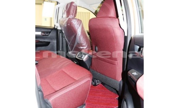 Buy Import Toyota Hilux White Car in Import - Dubai in Aragatsotn Buy Import Toyota Hilux White Car in Import - Dubai in Aragatsotn