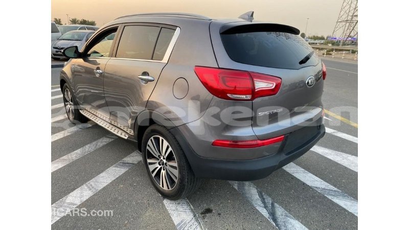 Big with watermark kia sportage aragatsotn import dubai 2155