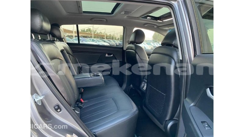 Big with watermark kia sportage aragatsotn import dubai 2155