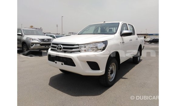 Buy Import Toyota Hilux White Car in Import - Dubai in Aragatsotn Buy Import Toyota Hilux White Car in Import - Dubai in Aragatsotn