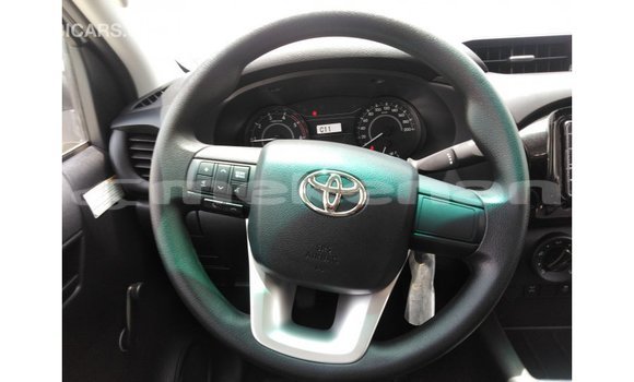 Buy Import Toyota Hilux White Car in Import - Dubai in Aragatsotn Buy Import Toyota Hilux White Car in Import - Dubai in Aragatsotn