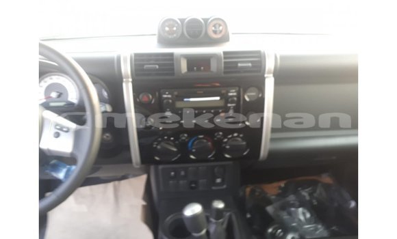 Buy Import Toyota FJ Cruiser Black Car in Import - Dubai in Aragatsotn Buy Import Toyota FJ Cruiser Black Car in Import - Dubai in Aragatsotn