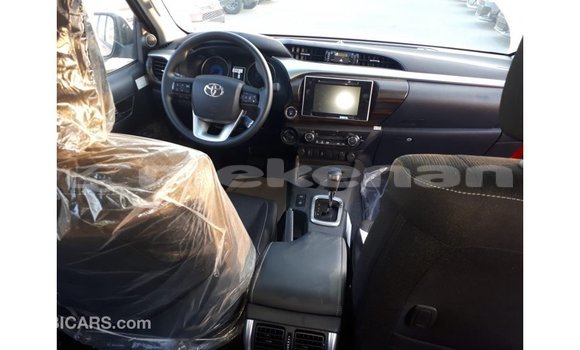 Buy Import Toyota Hilux Red Car in Import - Dubai in Aragatsotn Buy Import Toyota Hilux Red Car in Import - Dubai in Aragatsotn