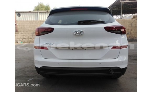 Buy Import Hyundai Tucson White Car in Import - Dubai in Aragatsotn Buy Import Hyundai Tucson White Car in Import - Dubai in Aragatsotn