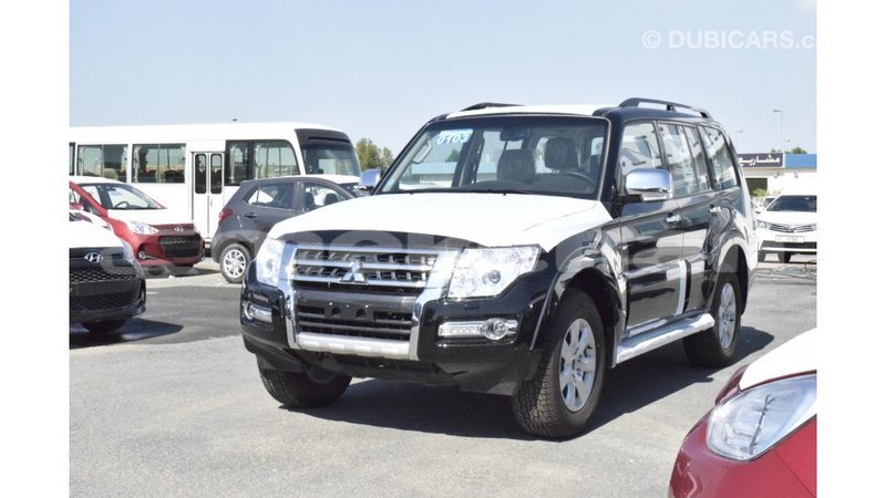 Big with watermark mitsubishi pajero aragatsotn import dubai 2203