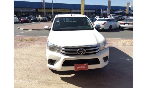 Buy Import Toyota Hilux White Car in Import - Dubai in Aragatsotn Buy Import Toyota Hilux White Car in Import - Dubai in Aragatsotn