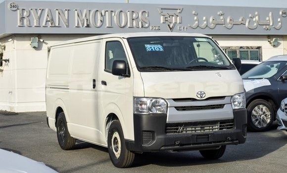 Buy Import Toyota Hiace White Car in Import - Dubai in Aragatsotn Buy Import Toyota Hiace White Car in Import - Dubai in Aragatsotn
