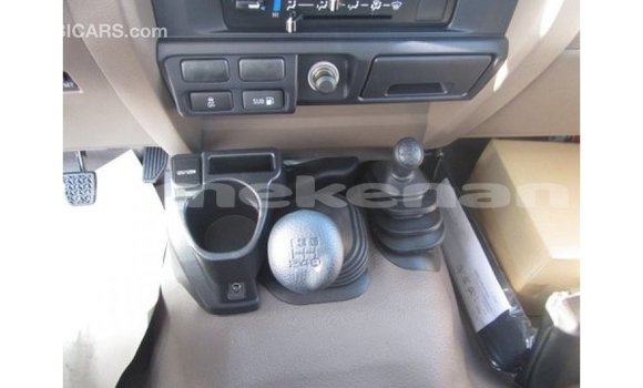 Buy Import Toyota Land Cruiser White Car in Import - Dubai in Aragatsotn Buy Import Toyota Land Cruiser White Car in Import - Dubai in Aragatsotn