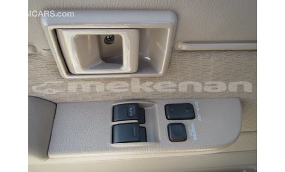 Buy Import Toyota Land Cruiser White Car in Import - Dubai in Aragatsotn Buy Import Toyota Land Cruiser White Car in Import - Dubai in Aragatsotn