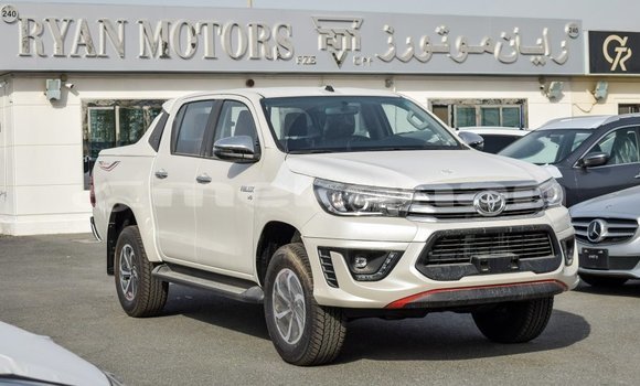 Buy Import Toyota Hilux White Car in Import - Dubai in Aragatsotn Buy Import Toyota Hilux White Car in Import - Dubai in Aragatsotn