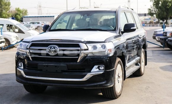 Buy Import Toyota Land Cruiser Black Car in Import - Dubai in Aragatsotn Buy Import Toyota Land Cruiser Black Car in Import - Dubai in Aragatsotn