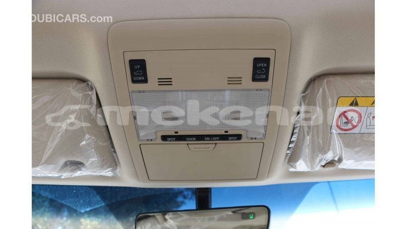 Big with watermark toyota land cruiser aragatsotn import dubai 2235