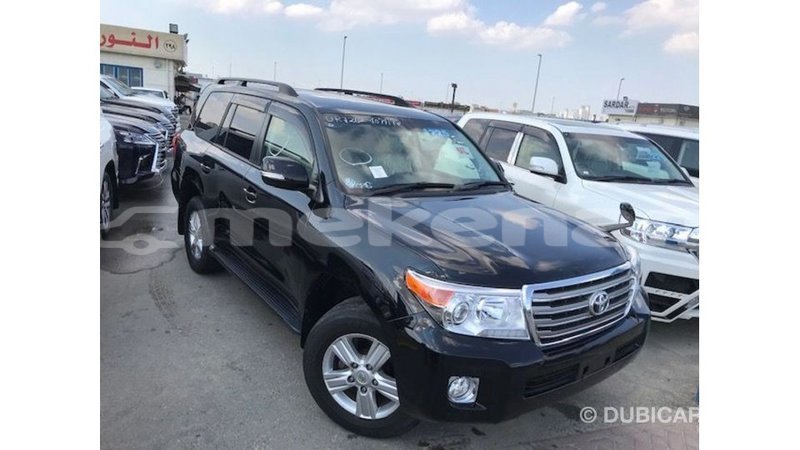 Big with watermark toyota land cruiser aragatsotn import dubai 2236