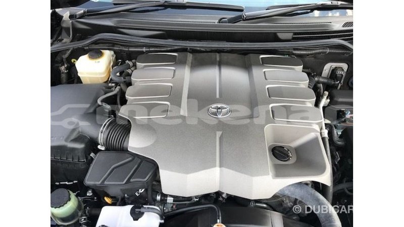 Big with watermark toyota land cruiser aragatsotn import dubai 2236