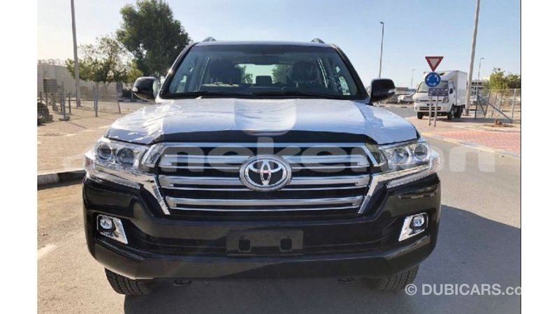 Big with watermark toyota land cruiser aragatsotn import dubai 2237