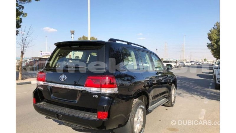 Big with watermark toyota land cruiser aragatsotn import dubai 2237