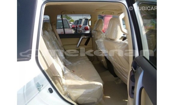 Buy Import Toyota Prado White Car in Import - Dubai in Aragatsotn Buy Import Toyota Prado White Car in Import - Dubai in Aragatsotn