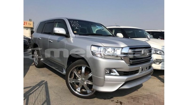 Big with watermark toyota land cruiser aragatsotn import dubai 2246