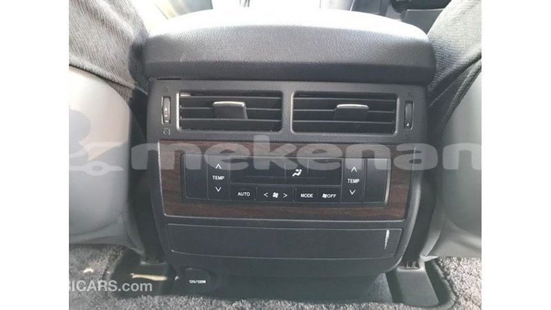 Big with watermark toyota land cruiser aragatsotn import dubai 2246