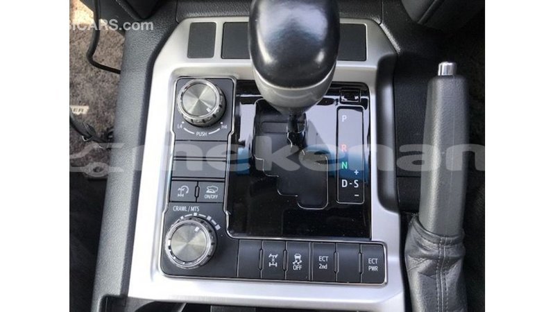 Big with watermark toyota land cruiser aragatsotn import dubai 2246