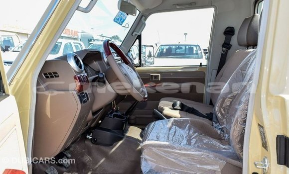 Buy Import Toyota Land Cruiser Beige Car in Import - Dubai in Aragatsotn Buy Import Toyota Land Cruiser Beige Car in Import - Dubai in Aragatsotn