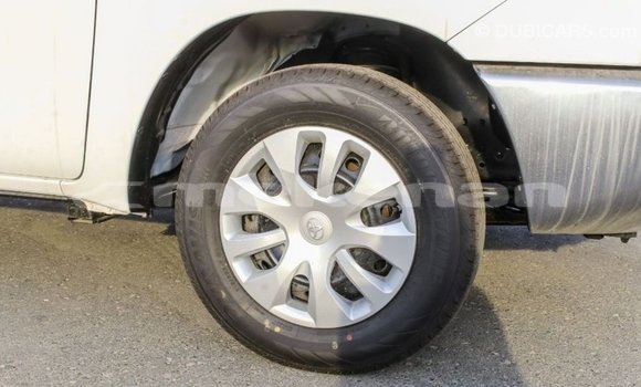Buy Import Toyota Hilux White Car in Import - Dubai in Aragatsotn Buy Import Toyota Hilux White Car in Import - Dubai in Aragatsotn