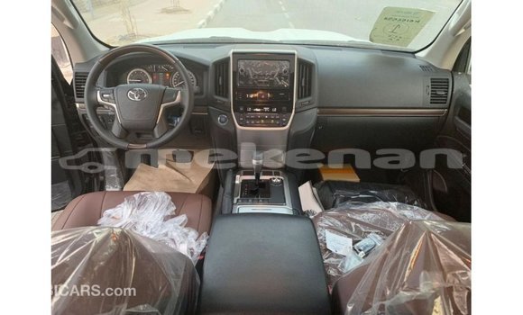 Buy Import Toyota Land Cruiser Black Car in Import - Dubai in Aragatsotn Buy Import Toyota Land Cruiser Black Car in Import - Dubai in Aragatsotn