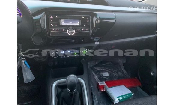 Buy Import Toyota Hilux Black Car in Import - Dubai in Aragatsotn Buy Import Toyota Hilux Black Car in Import - Dubai in Aragatsotn