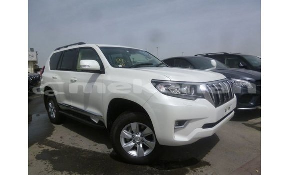 Buy Import Toyota Prado White Car in Import - Dubai in Aragatsotn Buy Import Toyota Prado White Car in Import - Dubai in Aragatsotn