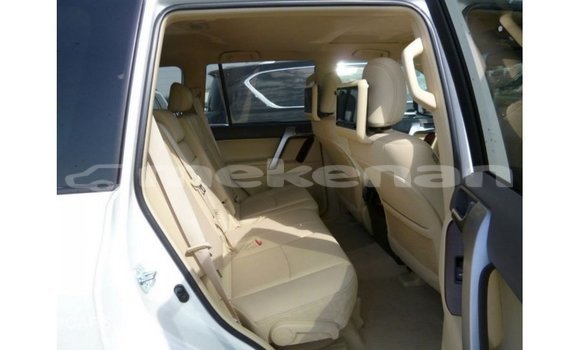 Buy Import Toyota Prado White Car in Import - Dubai in Aragatsotn Buy Import Toyota Prado White Car in Import - Dubai in Aragatsotn