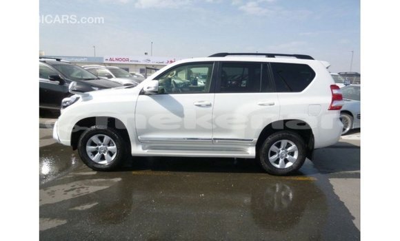 Buy Import Toyota Prado White Car in Import - Dubai in Aragatsotn Buy Import Toyota Prado White Car in Import - Dubai in Aragatsotn