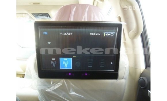 Buy Import Toyota Land Cruiser White Car in Import - Dubai in Aragatsotn Buy Import Toyota Land Cruiser White Car in Import - Dubai in Aragatsotn