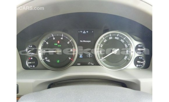 Buy Import Toyota Land Cruiser White Car in Import - Dubai in Aragatsotn Buy Import Toyota Land Cruiser White Car in Import - Dubai in Aragatsotn