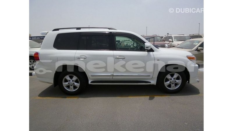 Big with watermark toyota land cruiser aragatsotn import dubai 2282