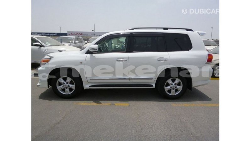 Big with watermark toyota land cruiser aragatsotn import dubai 2282