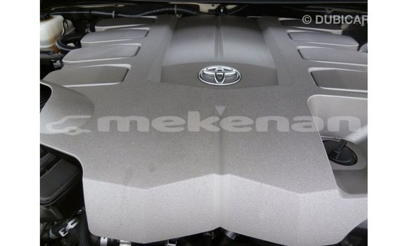 Buy Import Toyota Land Cruiser White Car in Import - Dubai in Aragatsotn Buy Import Toyota Land Cruiser White Car in Import - Dubai in Aragatsotn