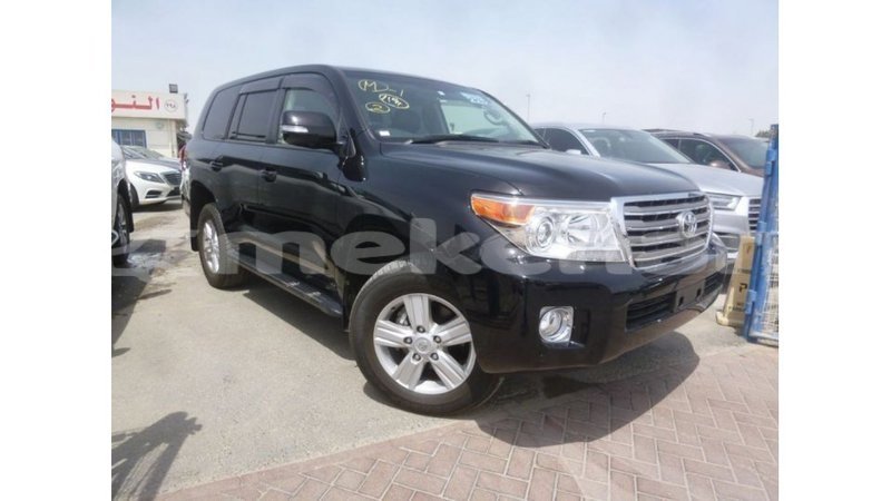 Big with watermark toyota land cruiser aragatsotn import dubai 2290