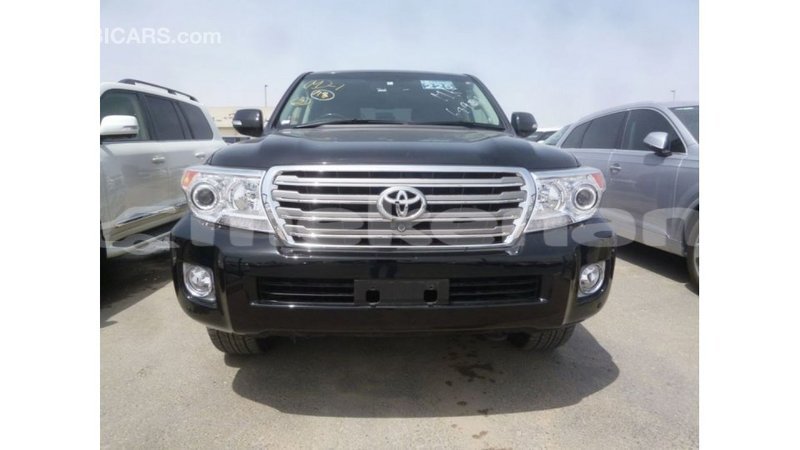 Big with watermark toyota land cruiser aragatsotn import dubai 2290