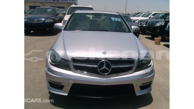 Big with watermark mercedes benz 190 aragatsotn import dubai 2295